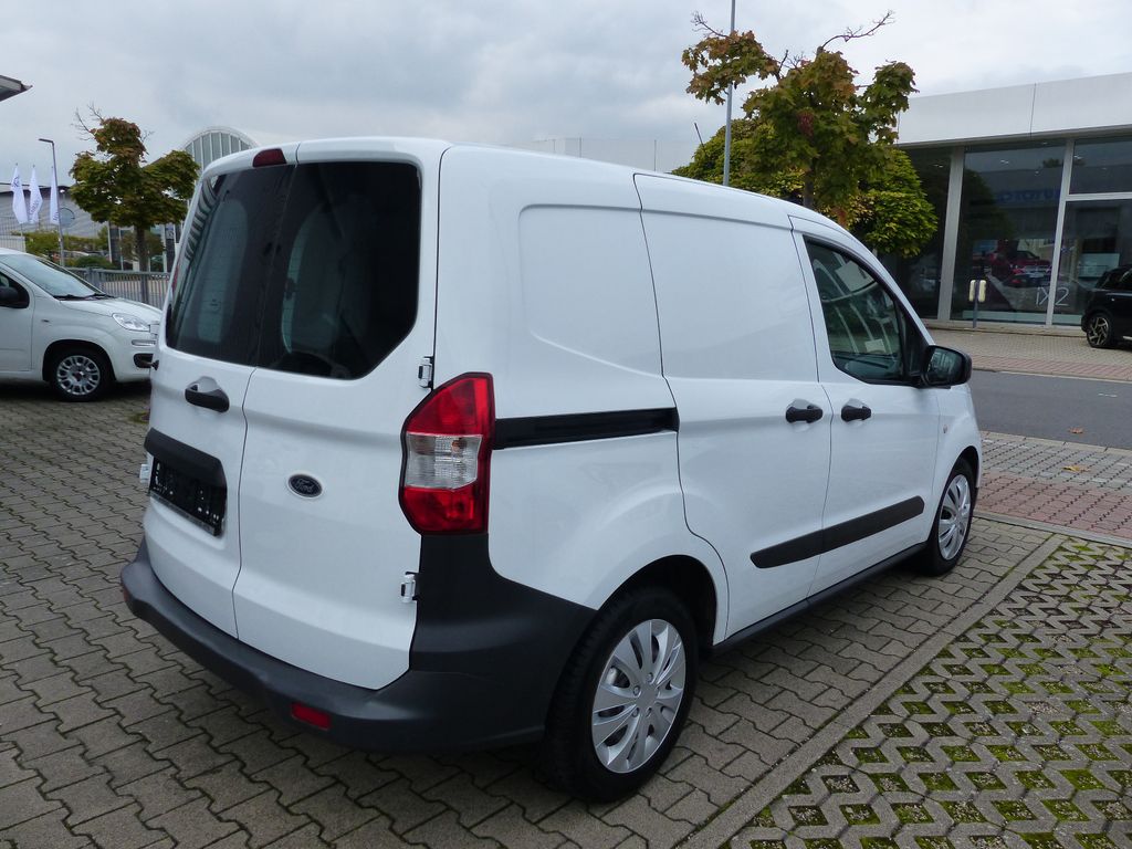 Ford Transit Courier 2020