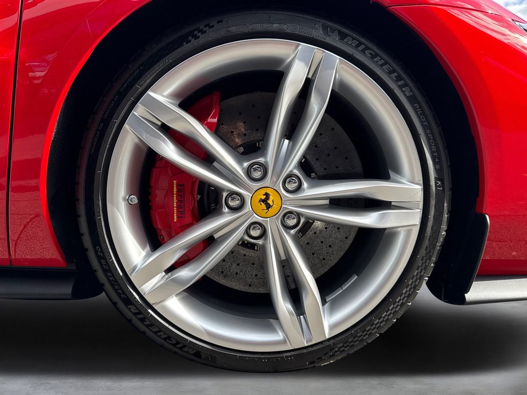 Ferrari 296 GTB 2023