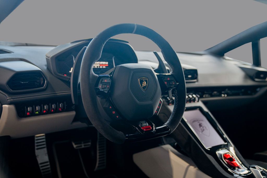 Lamborghini Huracán 2025