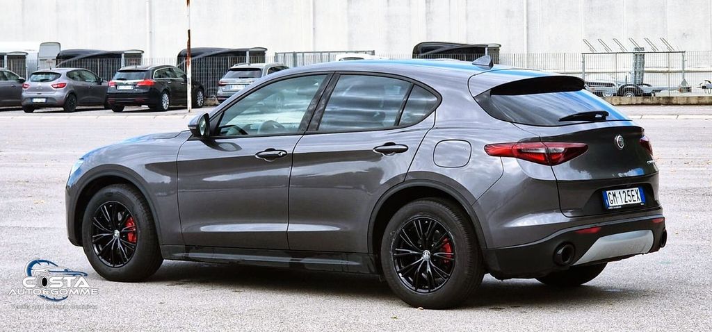 Alfa Romeo Stelvio 2022
