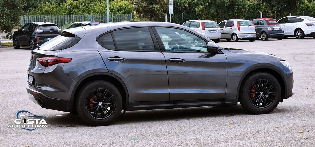Alfa Romeo Stelvio 2022