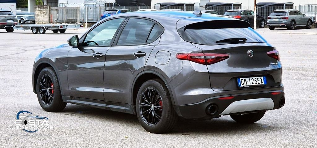 Alfa Romeo Stelvio 2022