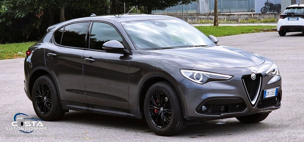 Alfa Romeo Stelvio 2022