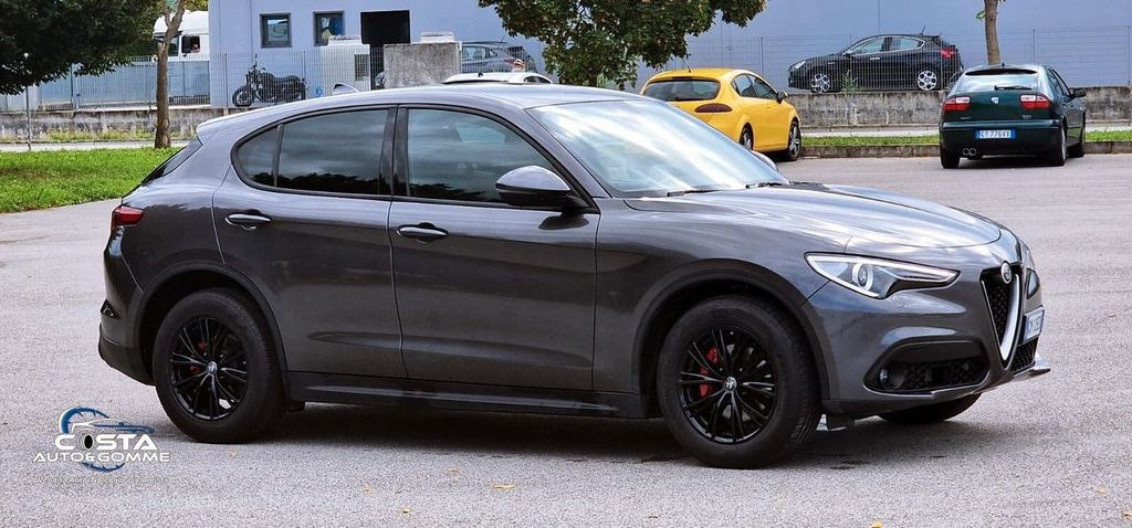 Alfa Romeo Stelvio 2022