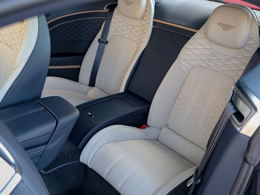 Bentley Continental GT 2025