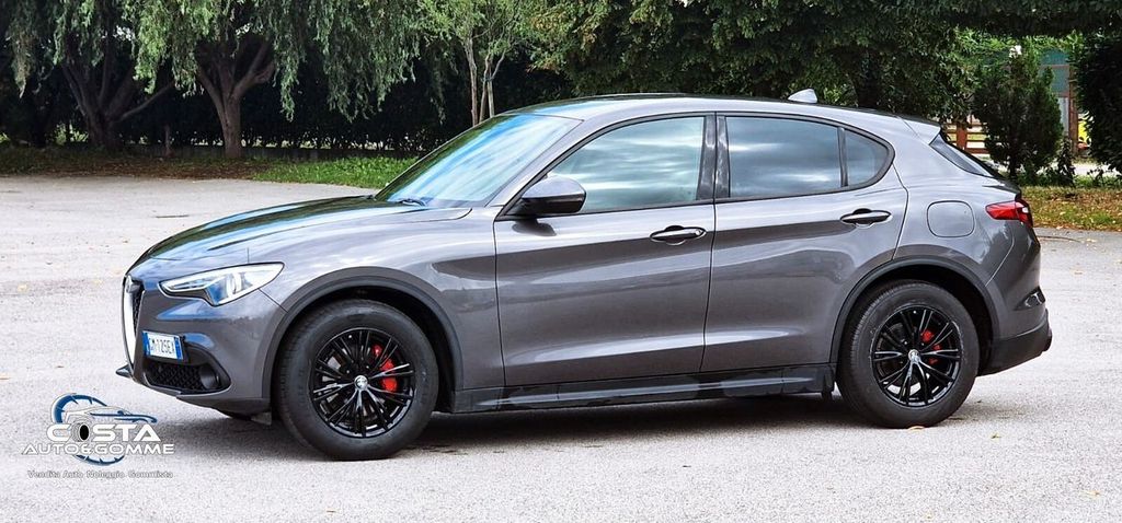 Alfa Romeo Stelvio 2022