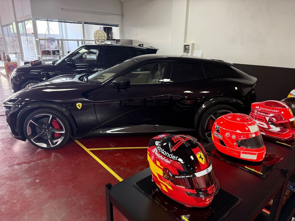 Ferrari Purosangue 2025