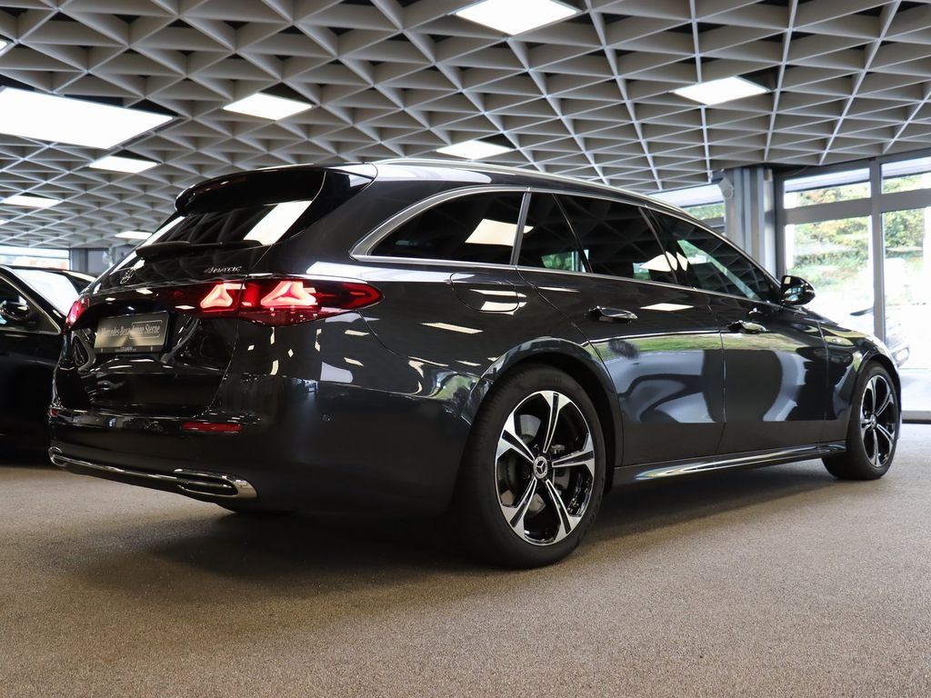 Mercedes-Benz E 300 2025