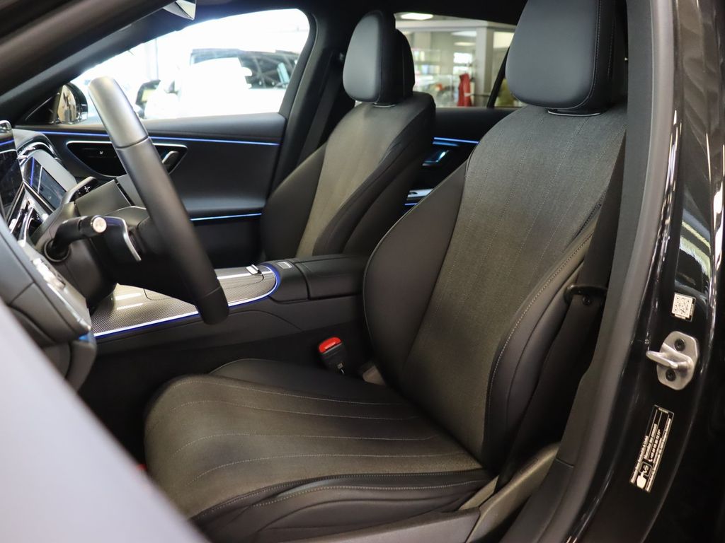 Mercedes-Benz E 300 2025