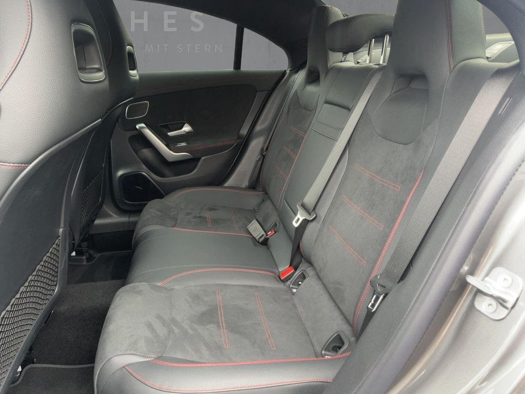 Mercedes-Benz CLA 220 2025
