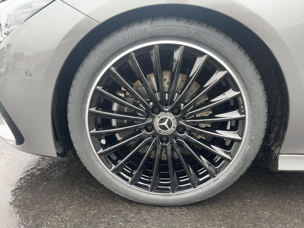 Mercedes-Benz CLA 220 2025