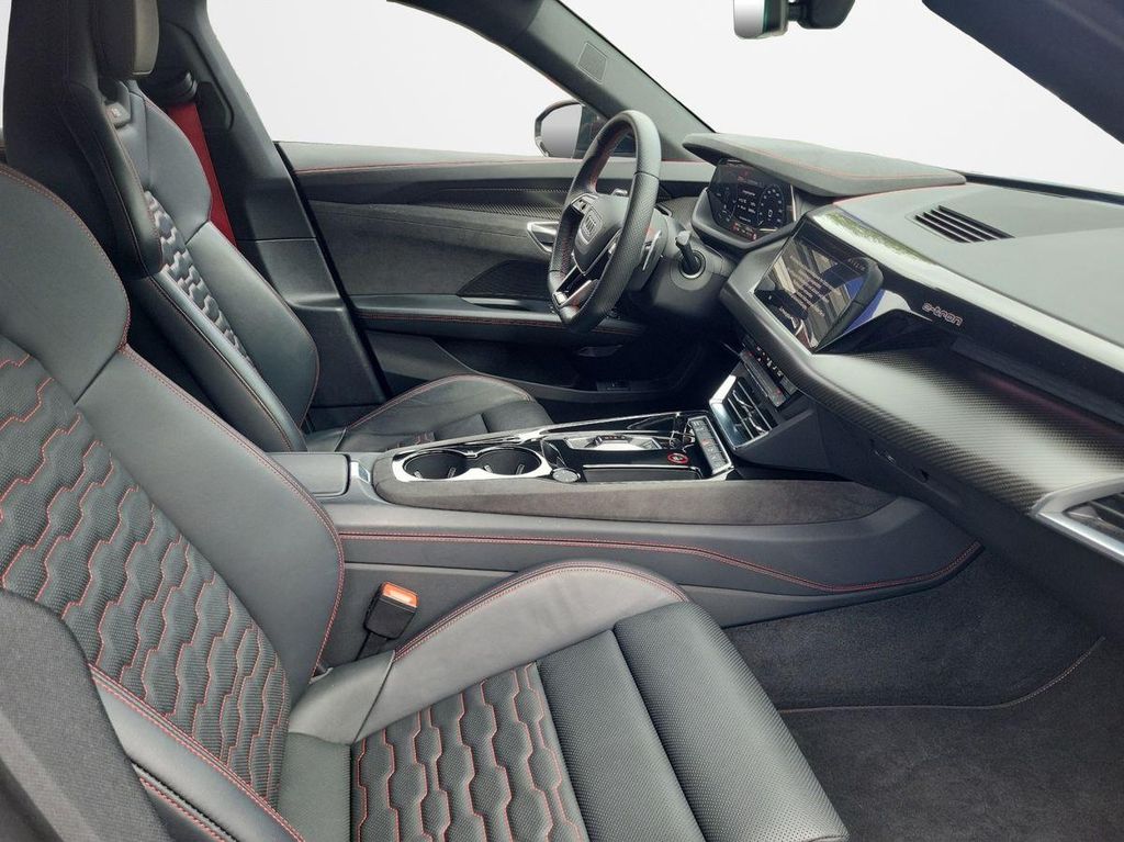 Audi RS e-tron GT 2021