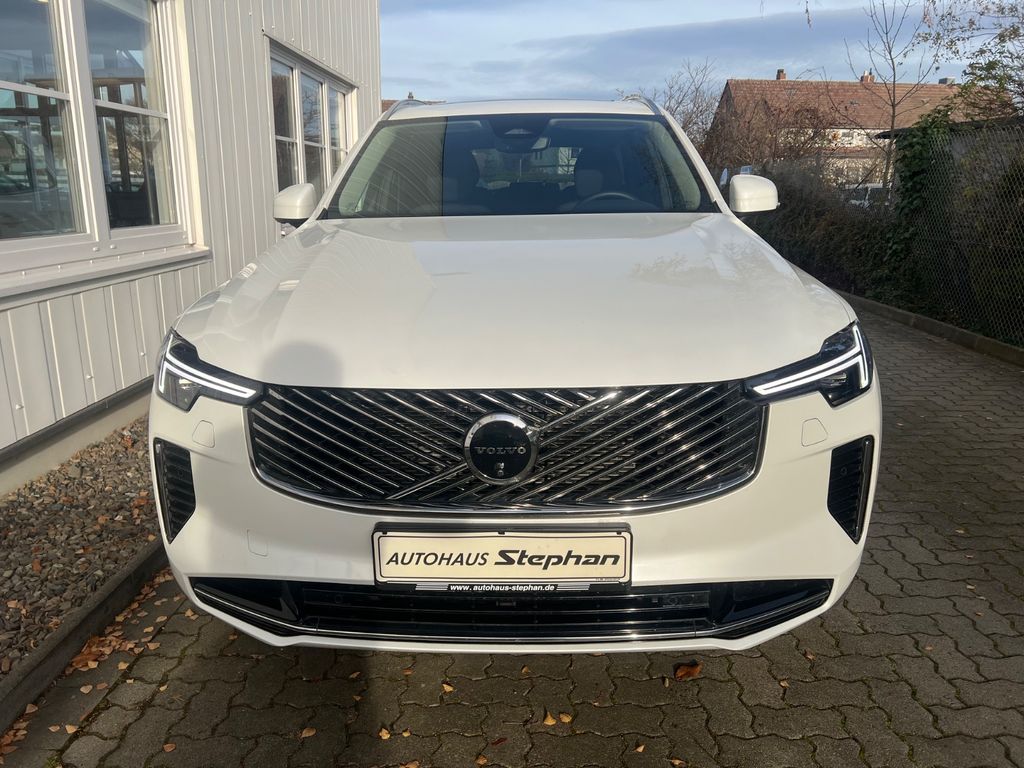 Volvo XC90 2025