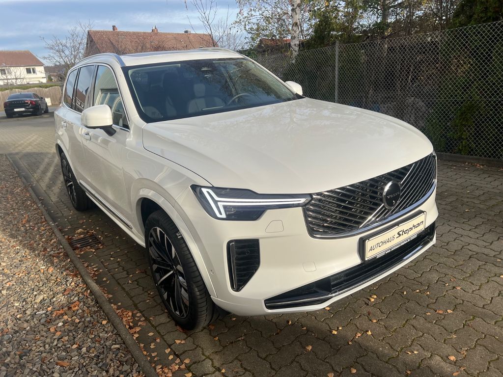 Volvo XC90 2025