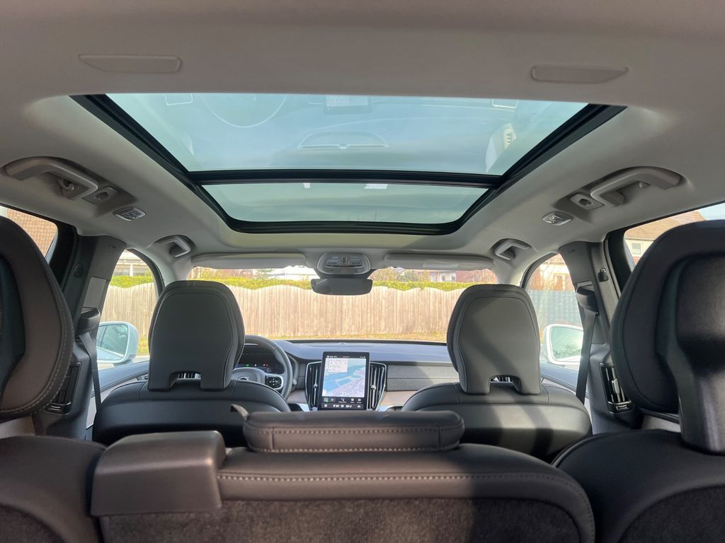 Volvo XC90 2025