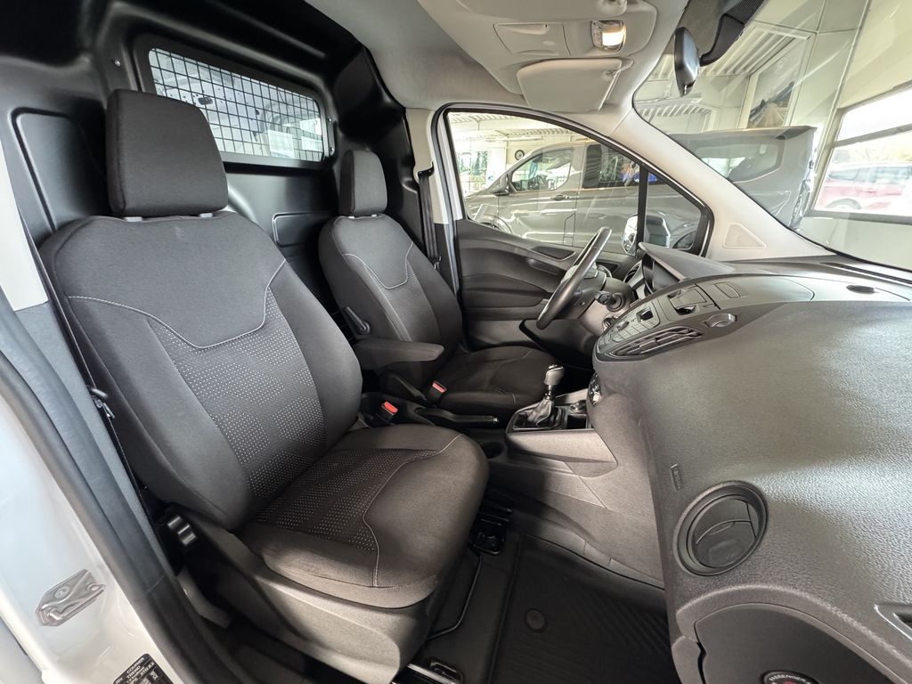 Ford Transit Courier 2022