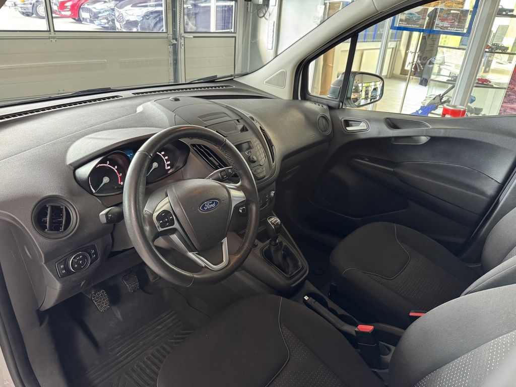 Ford Transit Courier 2022