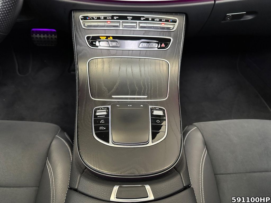 Mercedes-Benz E 300 2022