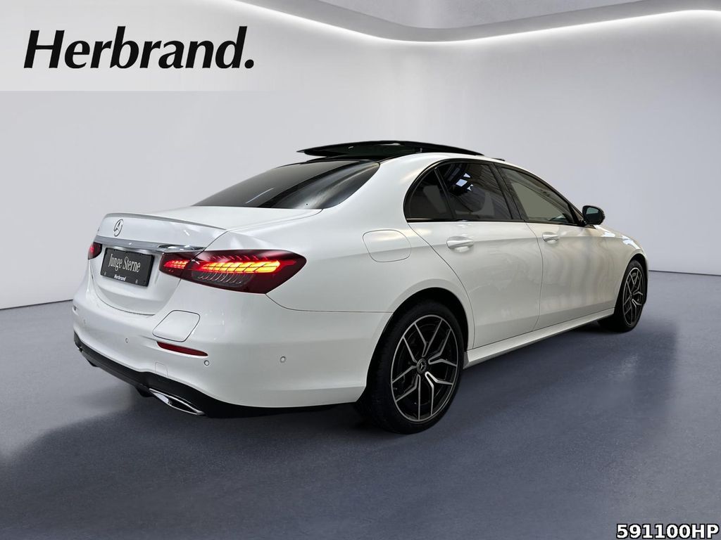 Mercedes-Benz E 300 2022
