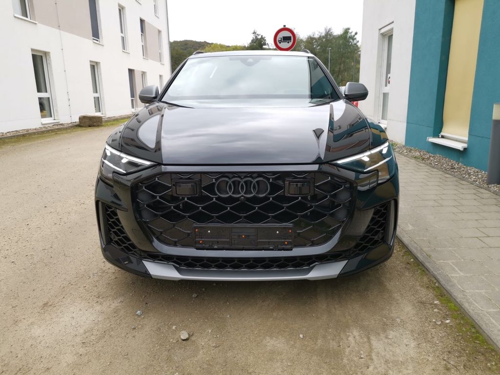 Audi RSQ8 2025