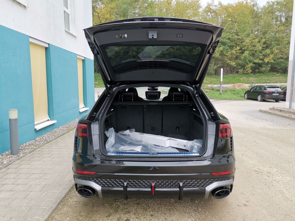 Audi RSQ8 2025
