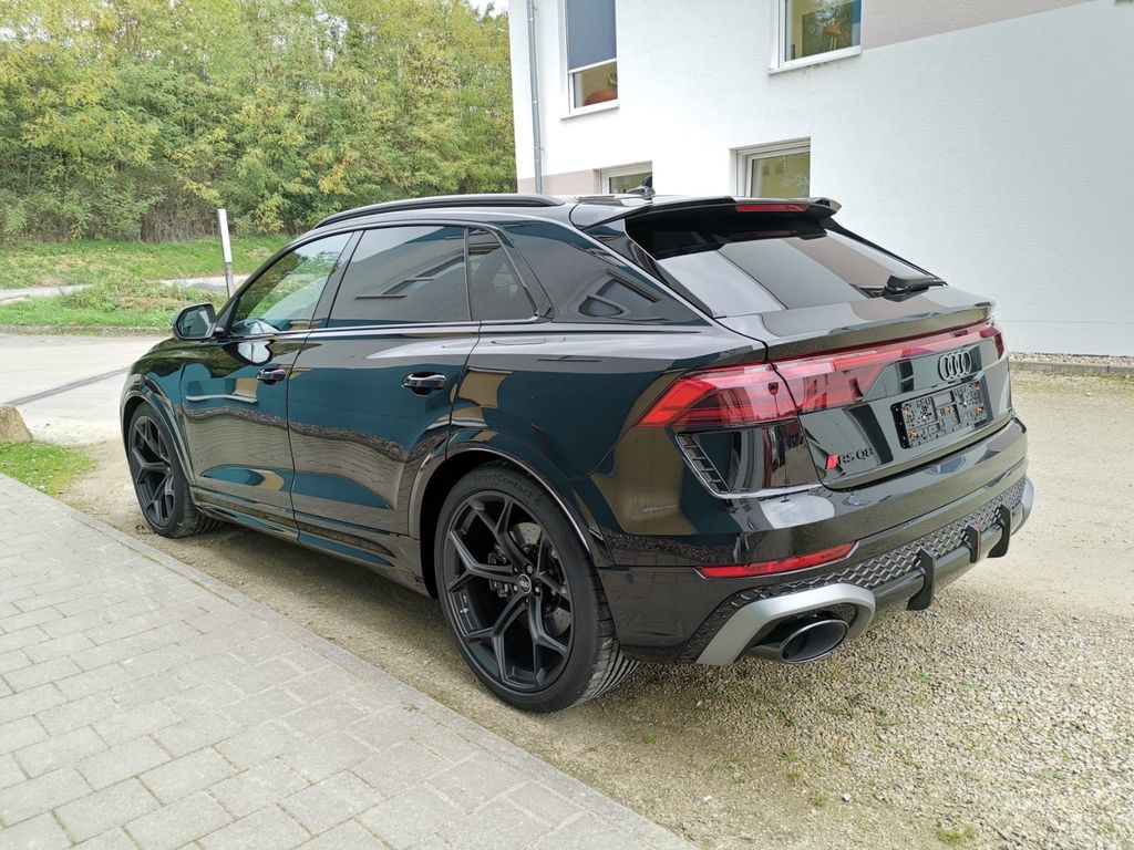 Audi RSQ8 2025