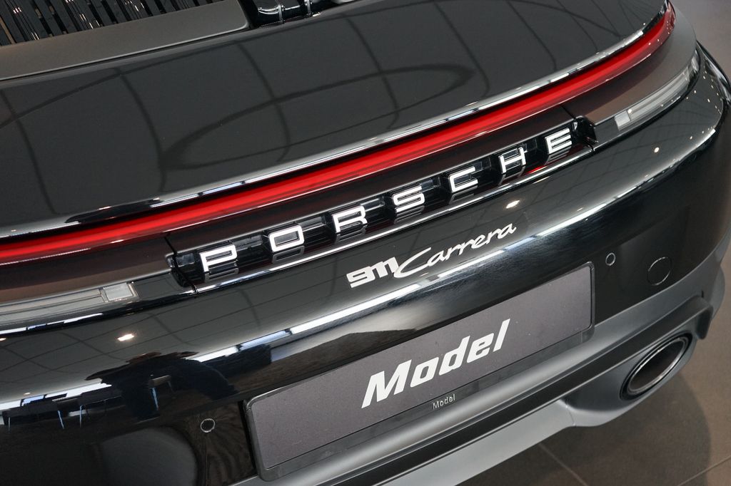 Porsche 992 2025