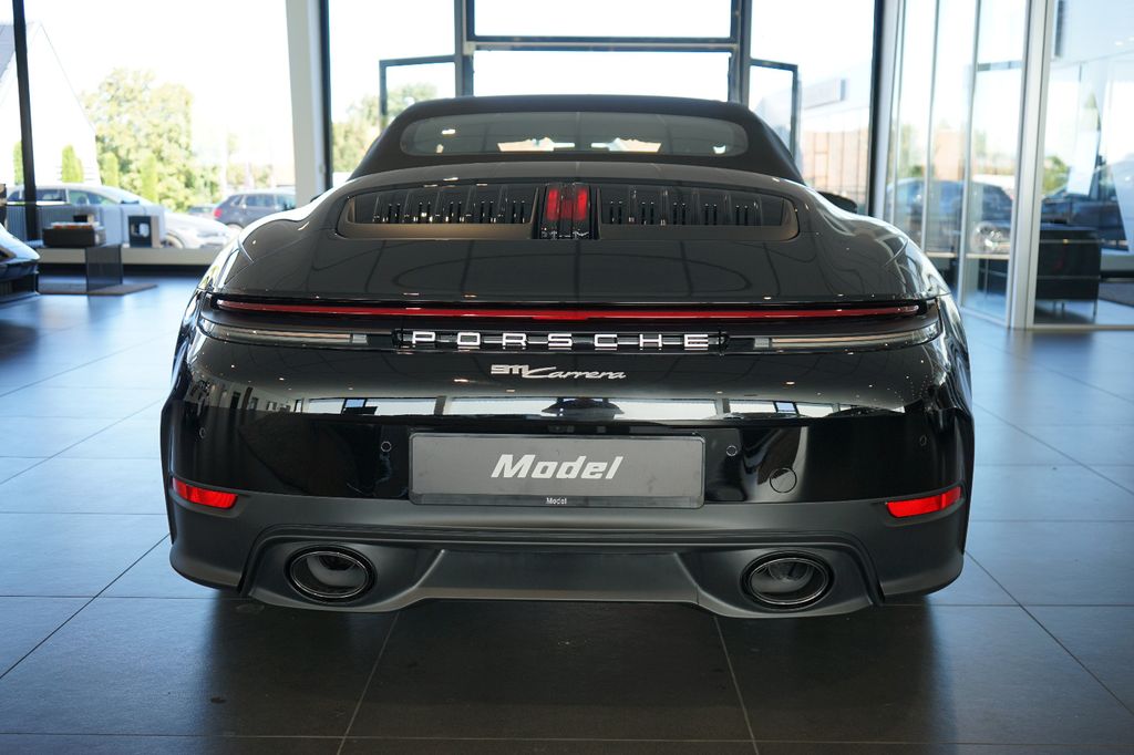 Porsche 992 2025