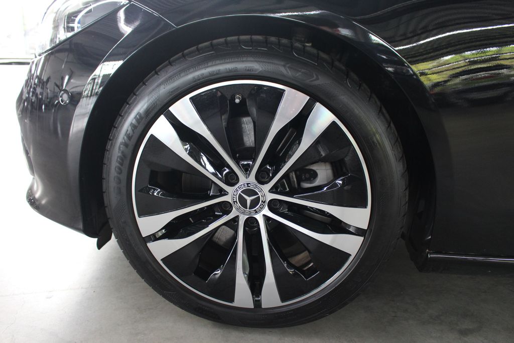 Mercedes-Benz C 300 2021