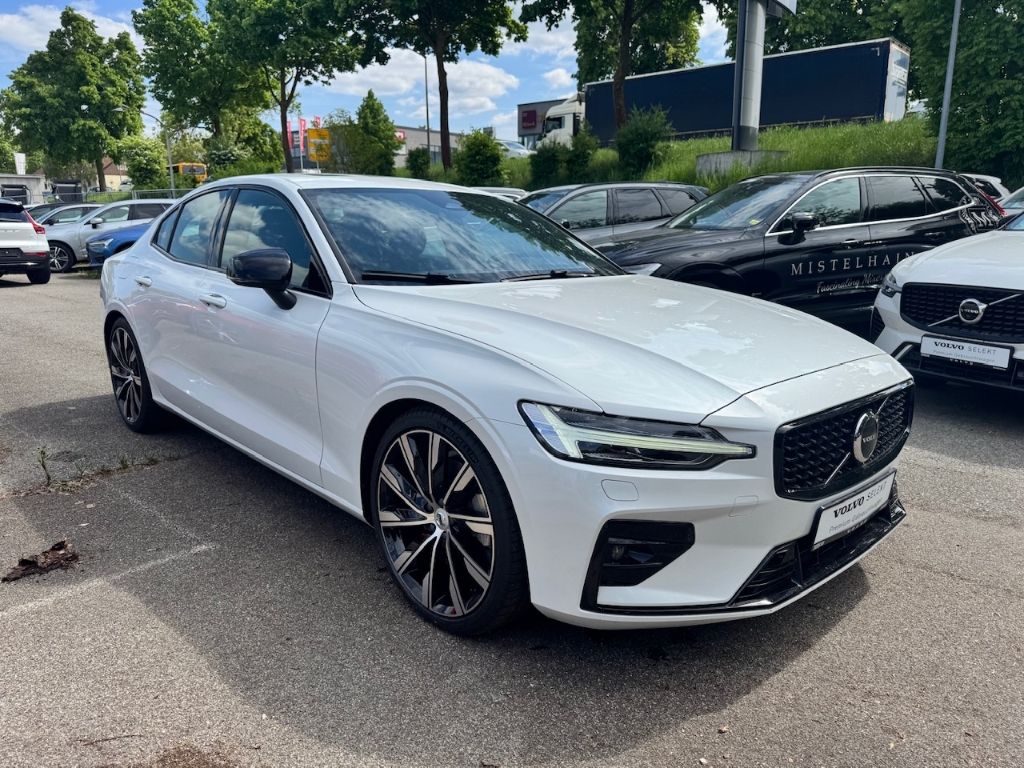 Volvo S60 2023