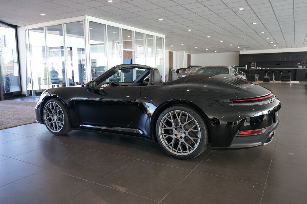 Porsche 992 2025