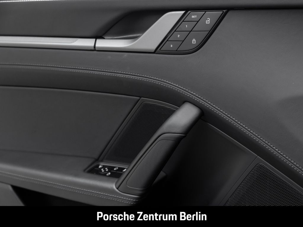 Porsche 992 2024