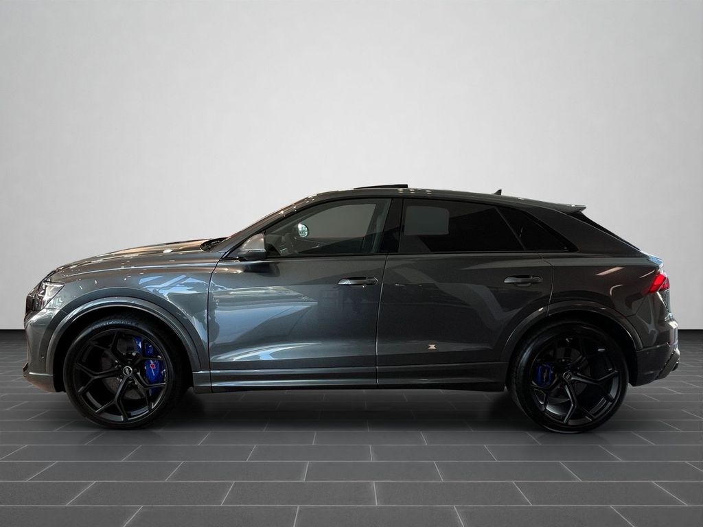 Audi RSQ8 2025