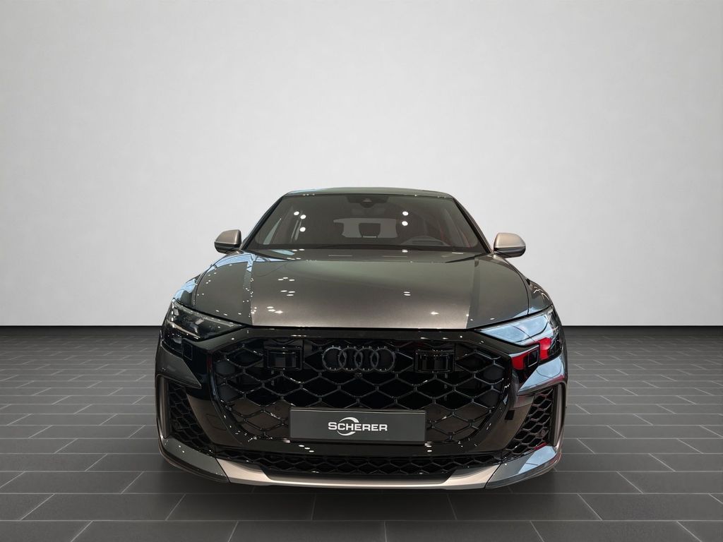Audi RSQ8 2025