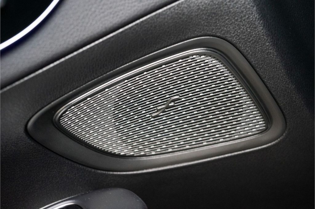 Mercedes-Benz C 200 2024