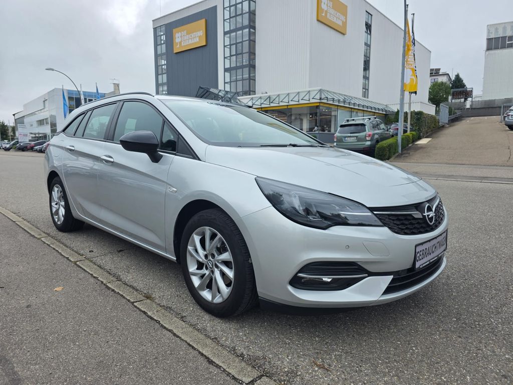 Opel Astra 2021