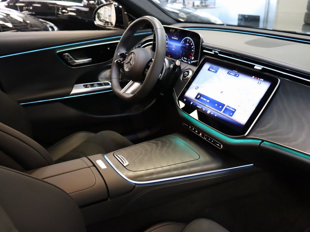 Mercedes-Benz E 300 2025