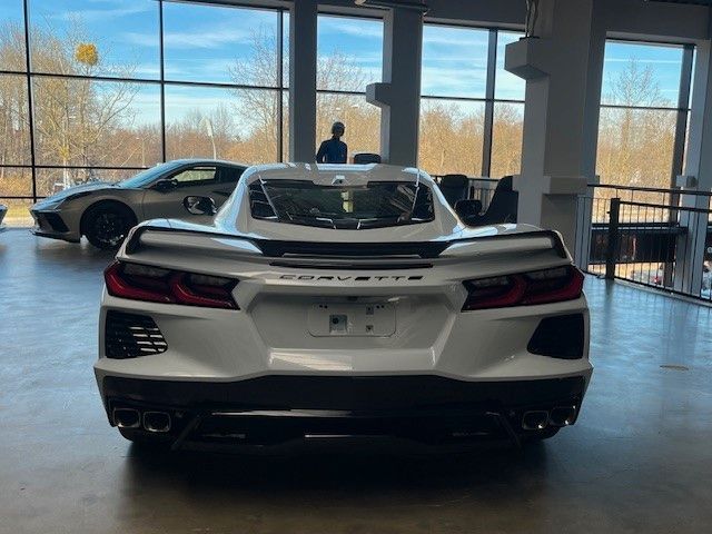 Corvette C8 2025