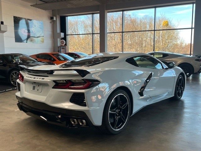 Corvette C8 2025