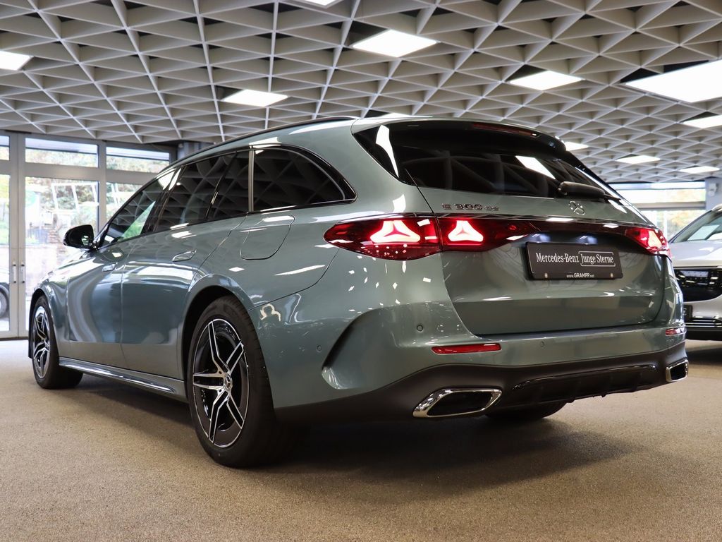 Mercedes-Benz E 300 2025