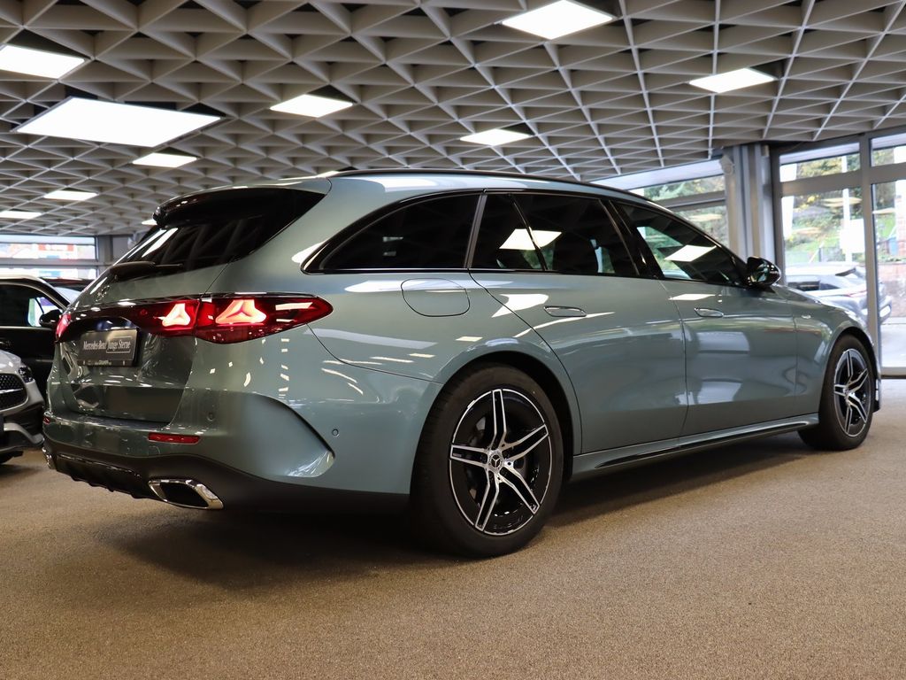 Mercedes-Benz E 300 2025