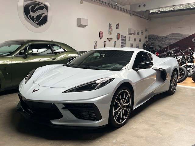 Corvette C8 2025