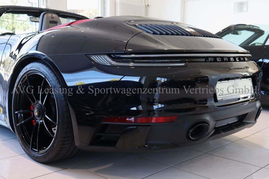 Porsche 992 2024