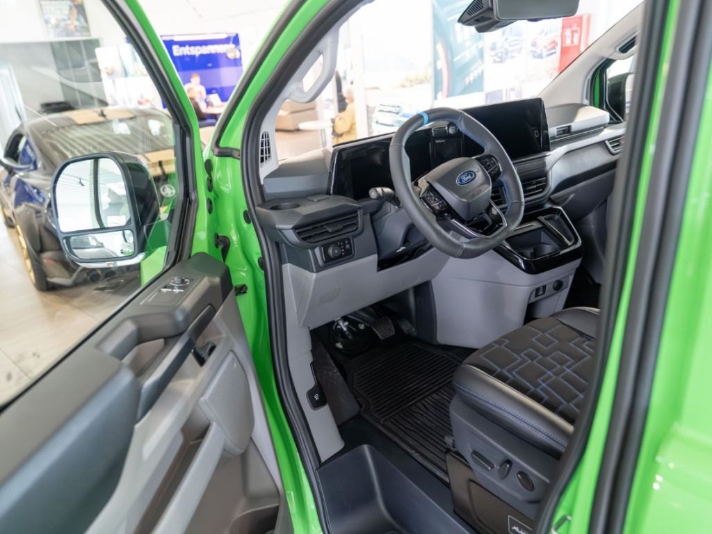 Ford Transit Custom 2025
