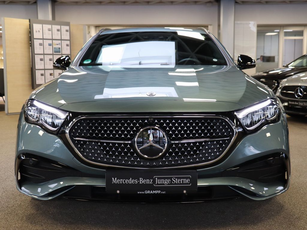 Mercedes-Benz E 300 2025