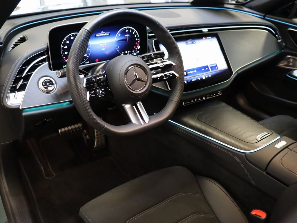 Mercedes-Benz E 300 2025