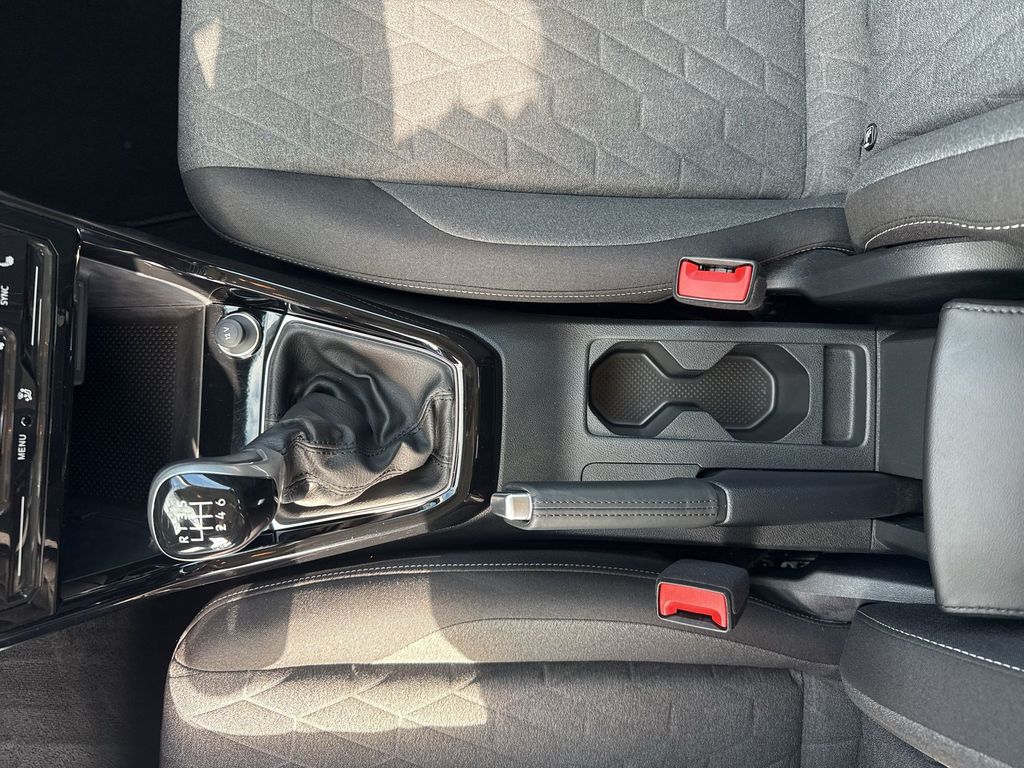 Volkswagen T-Cross 2024