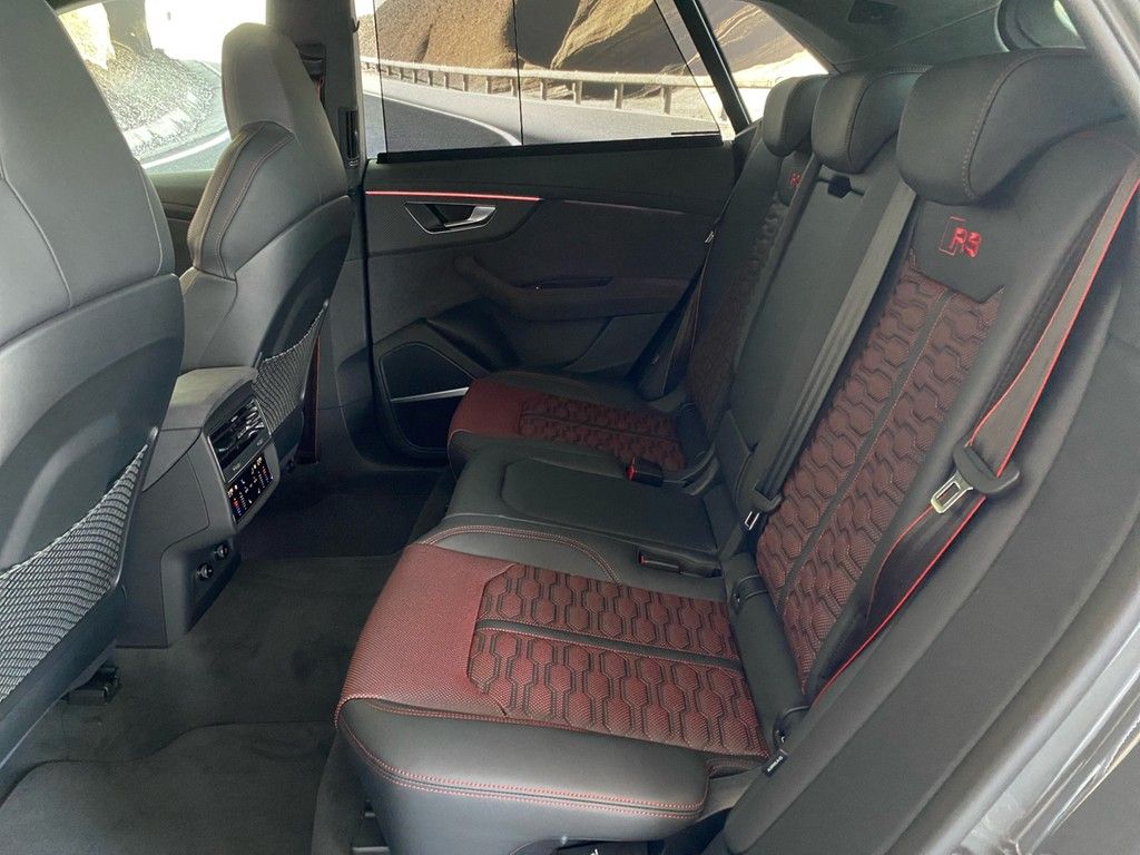 Audi RSQ8 2025