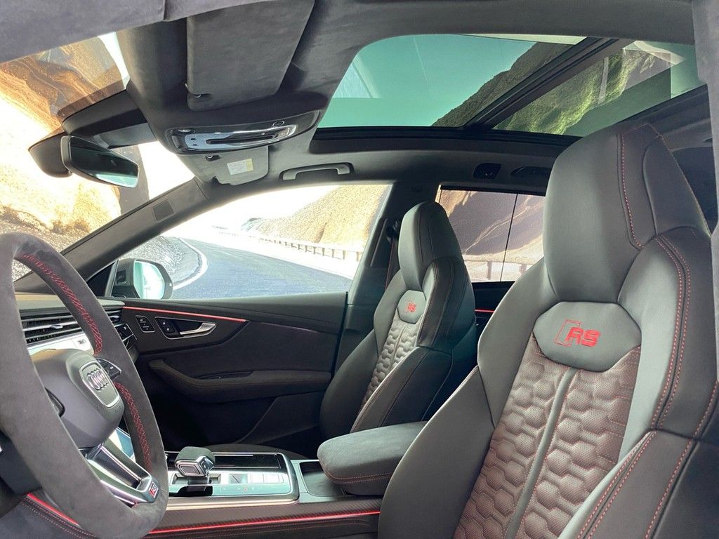 Audi RSQ8 2025