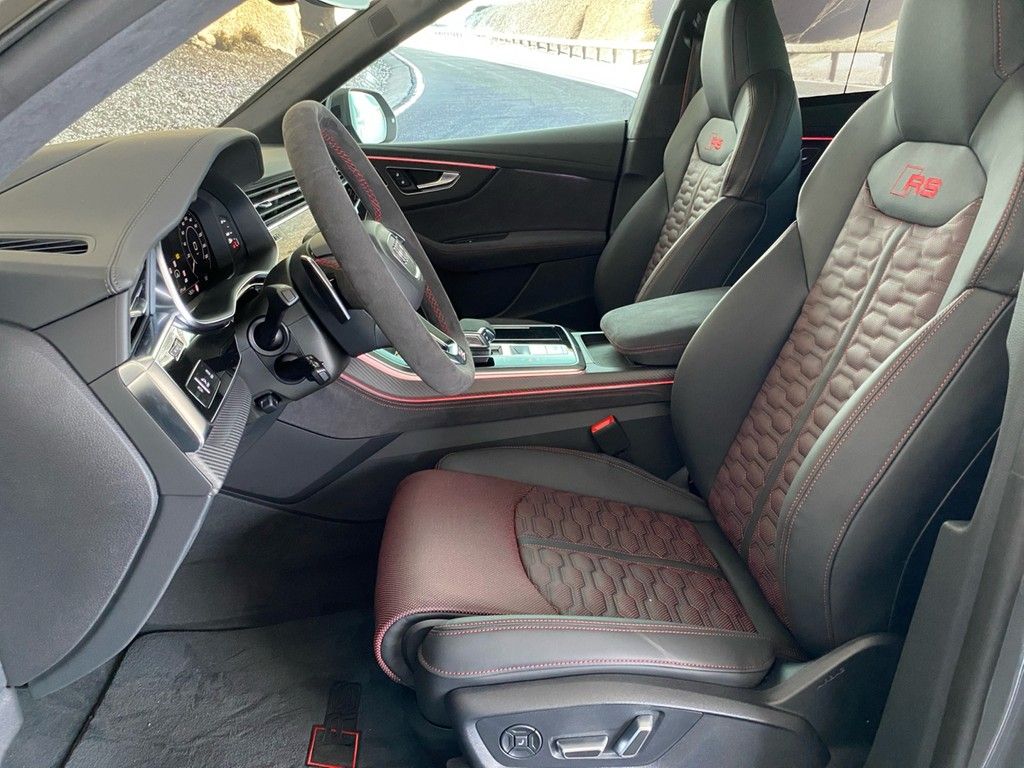Audi RSQ8 2025